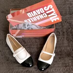 Women's Charles by Charles David Blaine White/Black Toe Cap Mary Janes 8.5M
